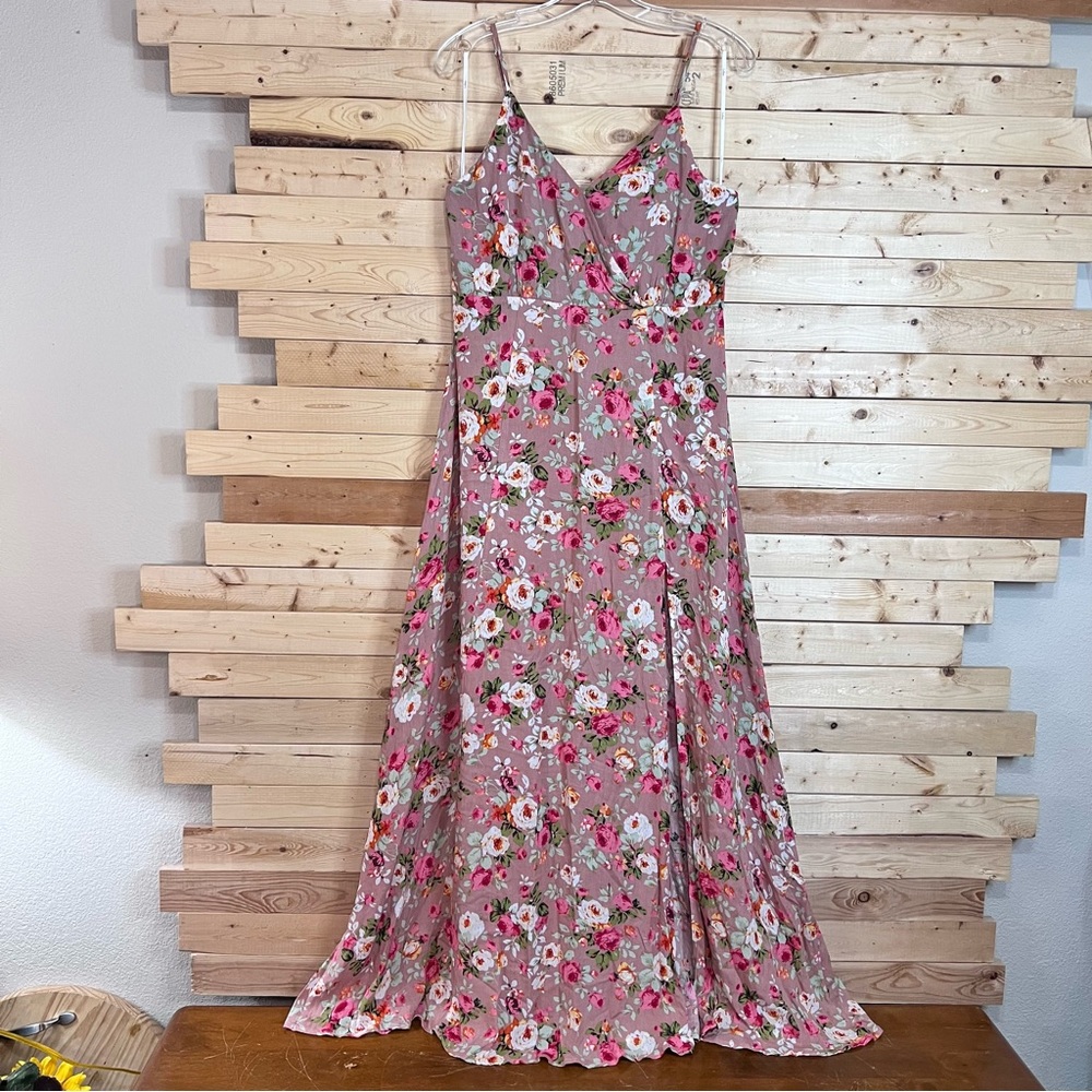 Lulus Multi Color Floral Sleeveless Vneck Maxi Dress NWOT size M